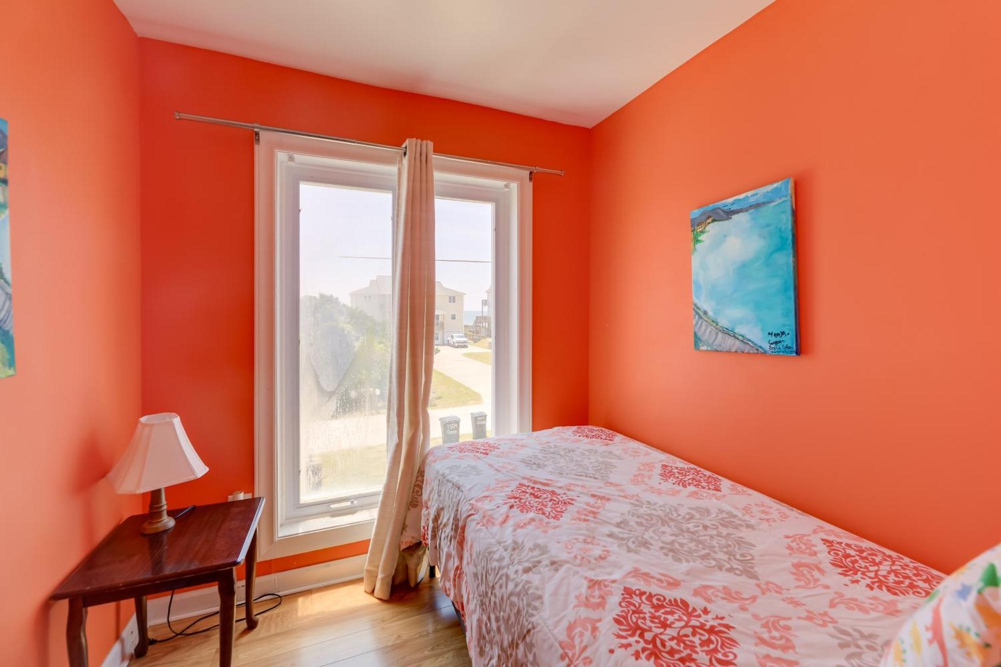 West Of The Moon Ocean Apt With Beach Access! Emerald Isle Eksteriør bilde