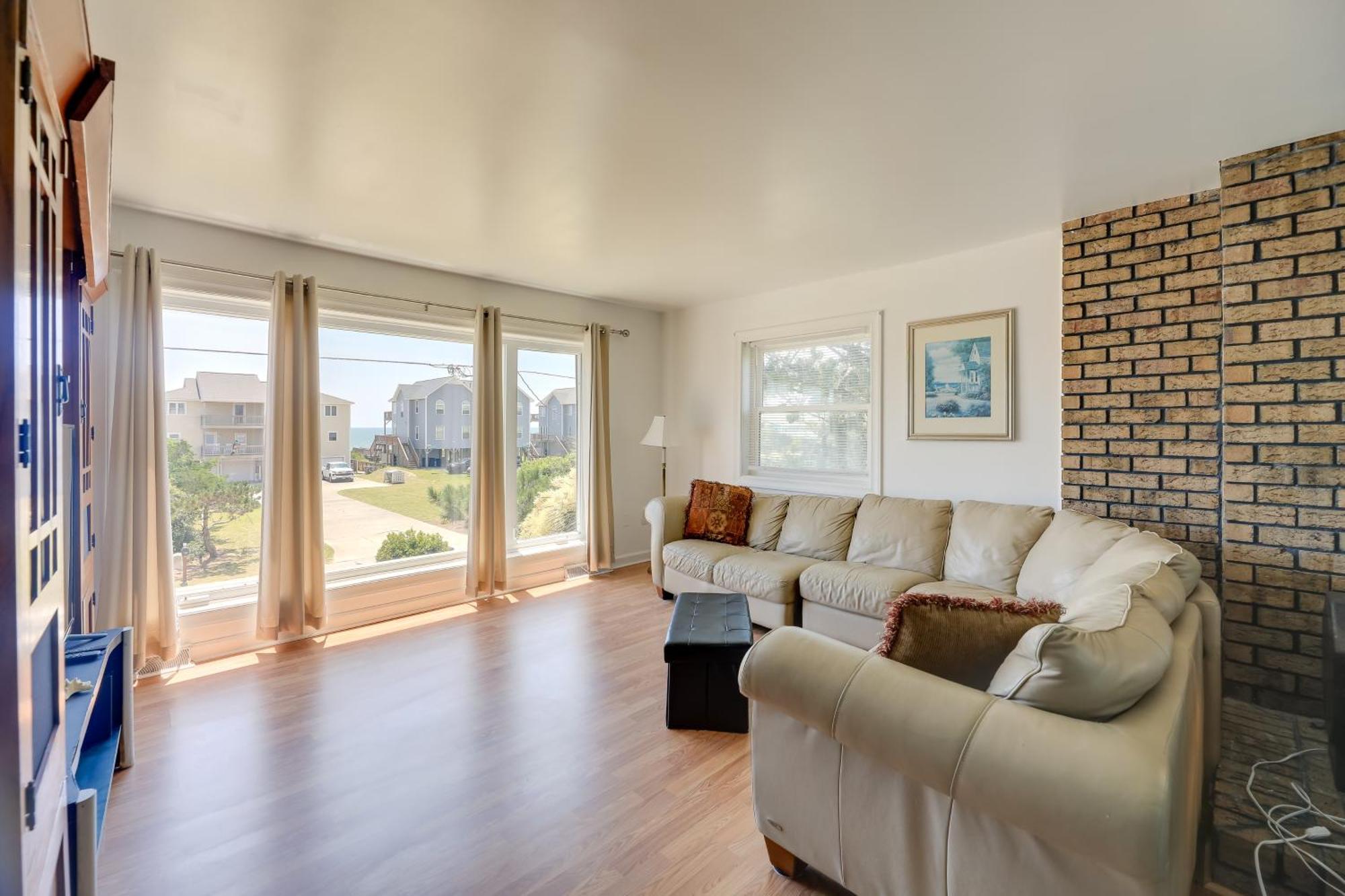 West Of The Moon Ocean Apt With Beach Access! Emerald Isle Eksteriør bilde