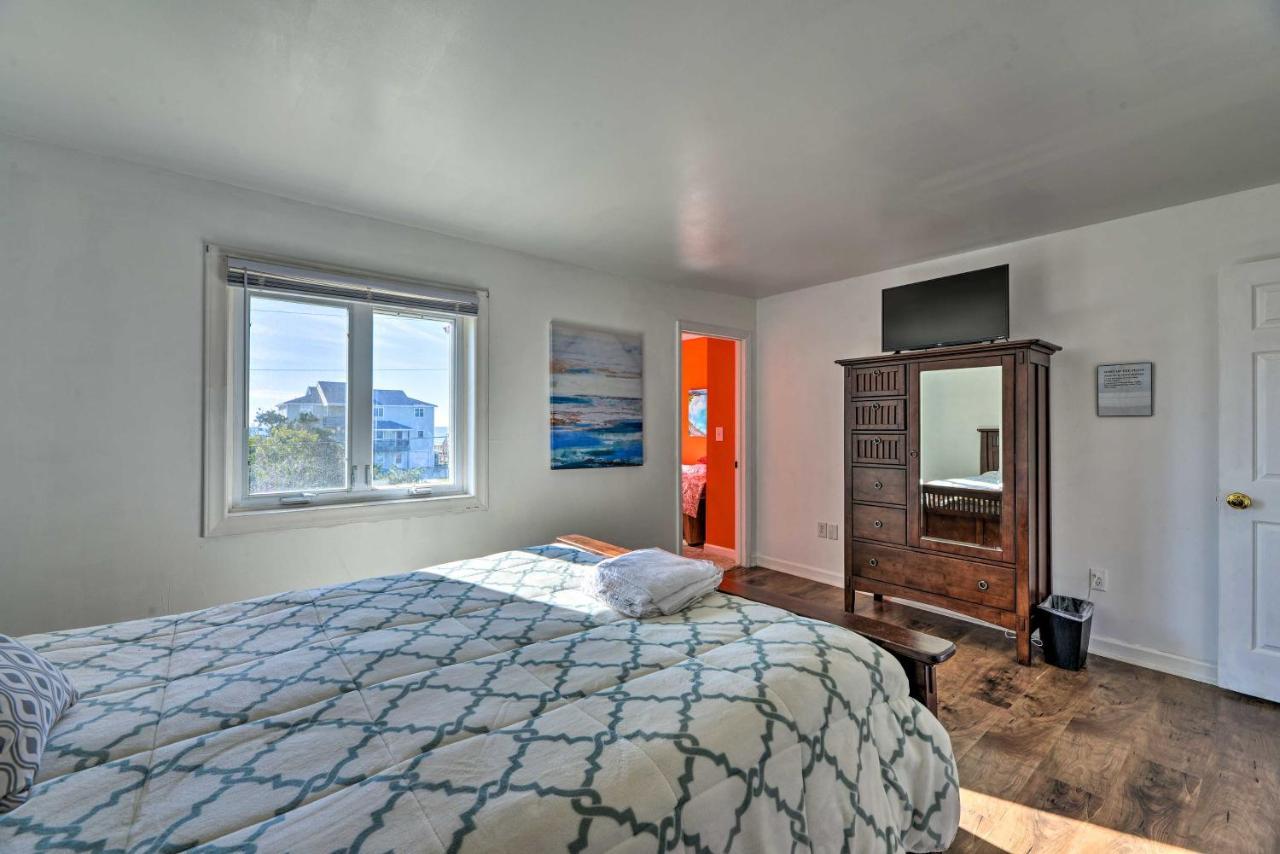 West Of The Moon Ocean Apt With Beach Access! Emerald Isle Eksteriør bilde